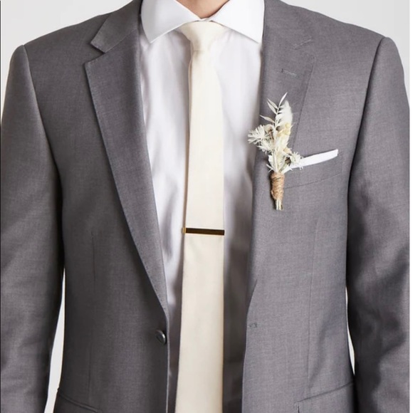 light grey suit champagne tie